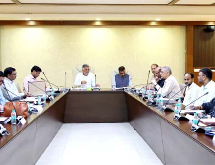 रिक्त शैक्षणिक पदों पर भर्ती शीघ्र पूरी करें, पीएम-उषा की राशि का समय-सीमा में करें उपयोग : उच्च शिक्षा मंत्री  परमार