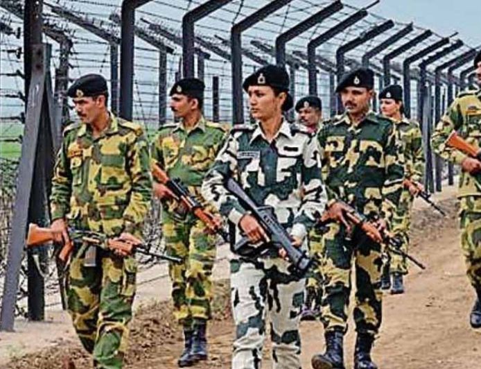 बटाला में BSF-पुलिस की बड़ी कार्रवाई, 3 किलो हेरोइन और अफीम बरामद