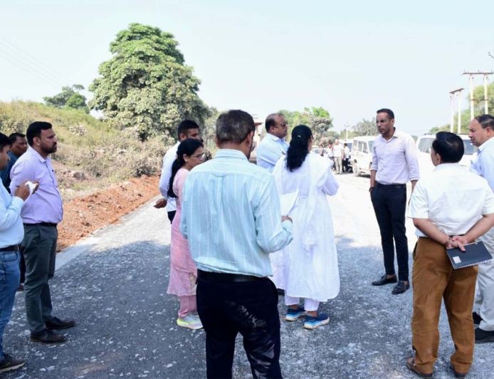 पीडब्ल्यूडी सचिव का निरीक्षण, निर्माण गुणवत्ता में लापरवाही पर नाराजगी