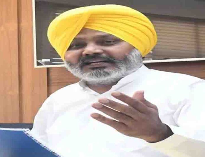 पंजाब विधानसभा में घमासान, हरपाल सिंह चीमा ने विधायक प्रगट सिंह पर साधा निशाना