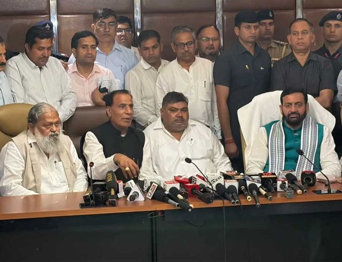 हरियाणा में बिजली कर्मचारियों की हड़ताल खत्म, CM सैनी ने कंपनी का लाइसेंस रद्द करने का दिया भरोसा