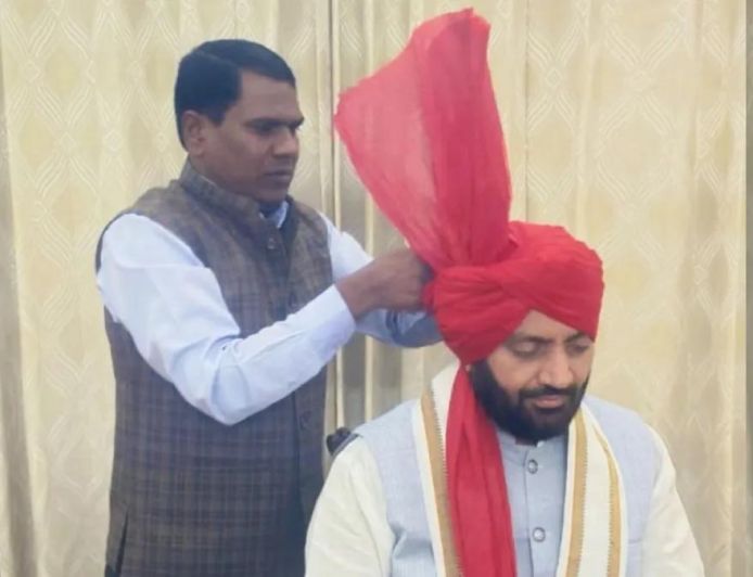9 सेकंड में बांधते हैं हरियाणवी पगड़ी, PM मोदी से लेकर CM सैनी तक को पहना चुके हैं हरिकेश पपोसा