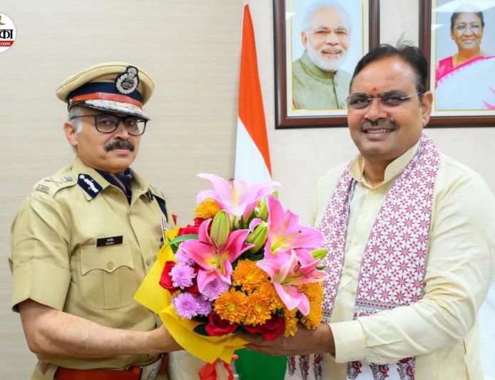 राजस्थान पुलिस के 5 जांबाज कारनामे चर्चा में, कांस्टेबल ने 33 हजार वोल्ट के पोल पर चढ़कर बचाई युवक की जान
