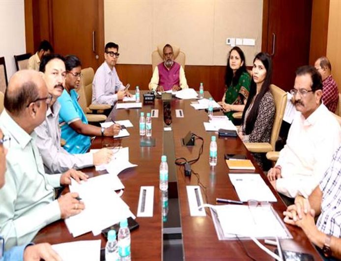जिला दिव्यांग पुनर्वास केंद्रों को मजबूत बनाएं, निर्बाध संचालन सुनिश्चित करें : मंत्री कुशवाहा