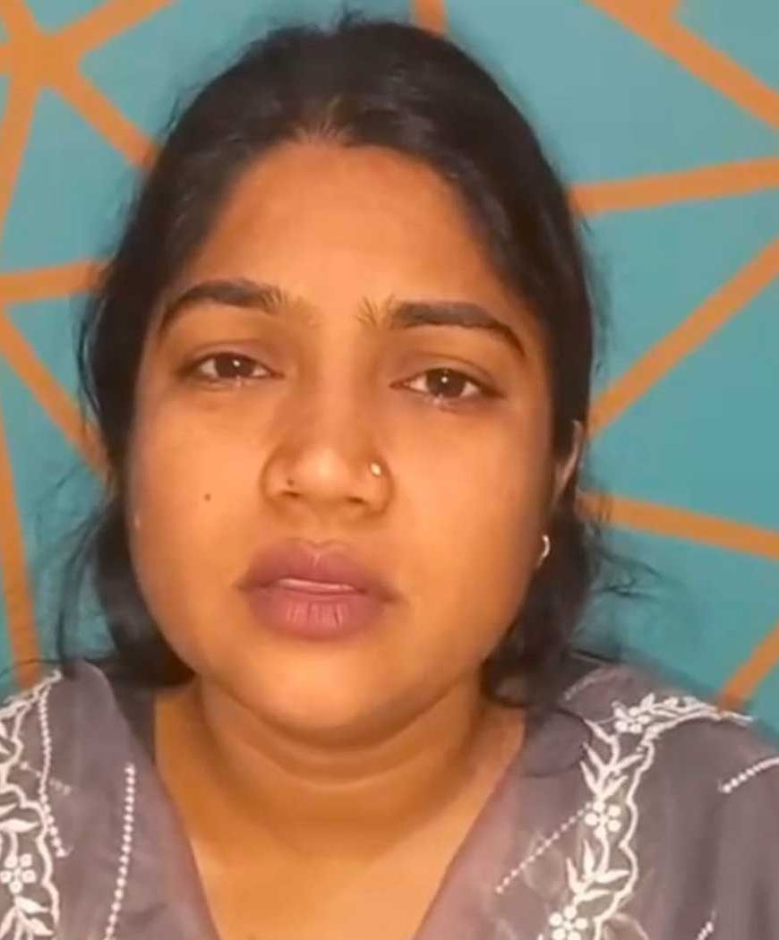 दिव्यांग सहायता योजना से संकट की घड़ी में मिला संबल, बच्चों का भविष्य संवारने में जुटीं रोशनी