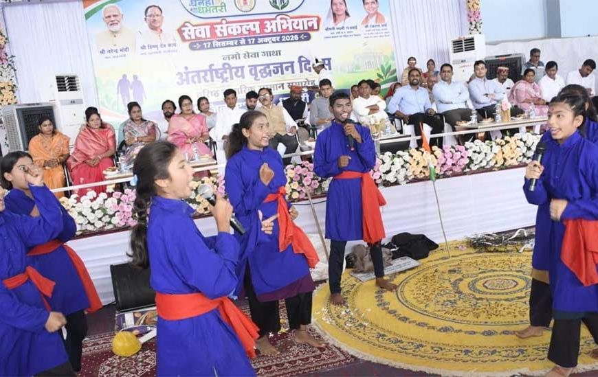 नुक्कड़ नाटक के जरिए पहुँचाया जनकल्याणकारी योजनाओं का संदेश