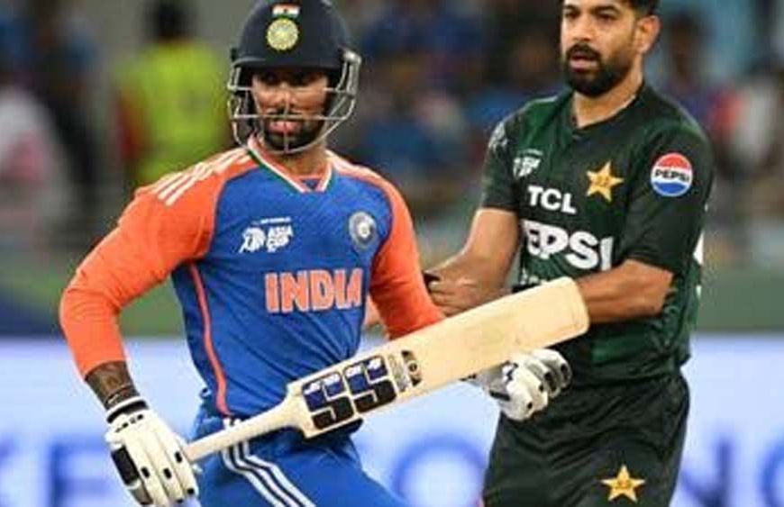 IND vs PAK Final: भारत ने पाकिस्तान को दिया 212 रन का टारगेट, तिलक वर्मा की तूफानी फिफ्टी