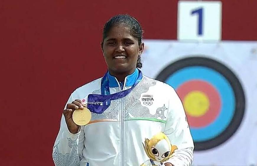 एशियन गेम्स में 17 साल की कुमकुम मोहद ने रचा इतिहास, रिकर्व तीरंदाजी में जीता गोल्ड