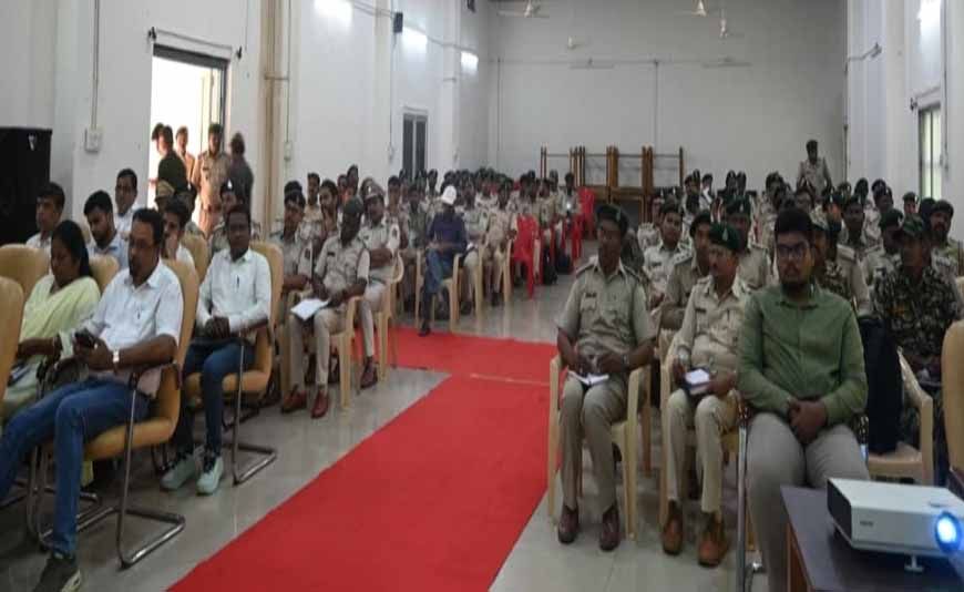 बस्तर में पहली बार संभाग स्तरीय टाइगर प्रोटेक्शन कार्यशाला, वनकर्मियों को मिला विशेष प्रशिक्षण