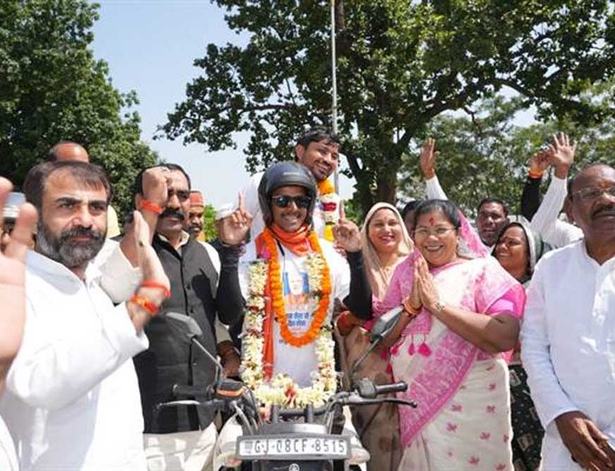 प्रधानमंत्री  नरेन्द्र मोदी के 25 वर्षों के राष्ट्रसेवा के संकल्प को जन-जन तक पहुंचाने का किया आह्वान