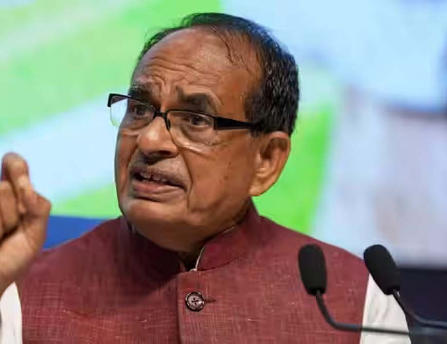 चुनाव आयोग विवाद पर शिवराज का कांग्रेस पर हमला, बोले- हारने पर ECI को बदनाम करना पुरानी आदत