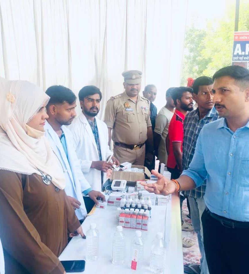 सीएम योगी के निर्देश पर लखनऊ के बाढ़ प्रभावित इलाकों में युद्धस्तर पर राहत अभियान, डीएम ने संभाली कमान