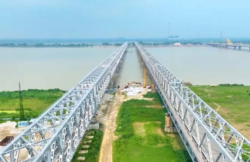 मोकामा में नया डबल रेल पुल तैयार, राजेंद्र सेतु के समानांतर दौड़ेंगी ट्रेनें