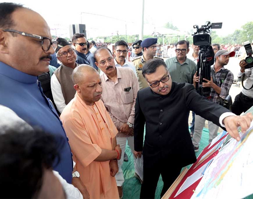 ग्रीन कॉरिडोर की तर्ज पर फैजुल्लागंज से नैमिष तक बनेगा तटबंध: मुख्यमंत्री योगी