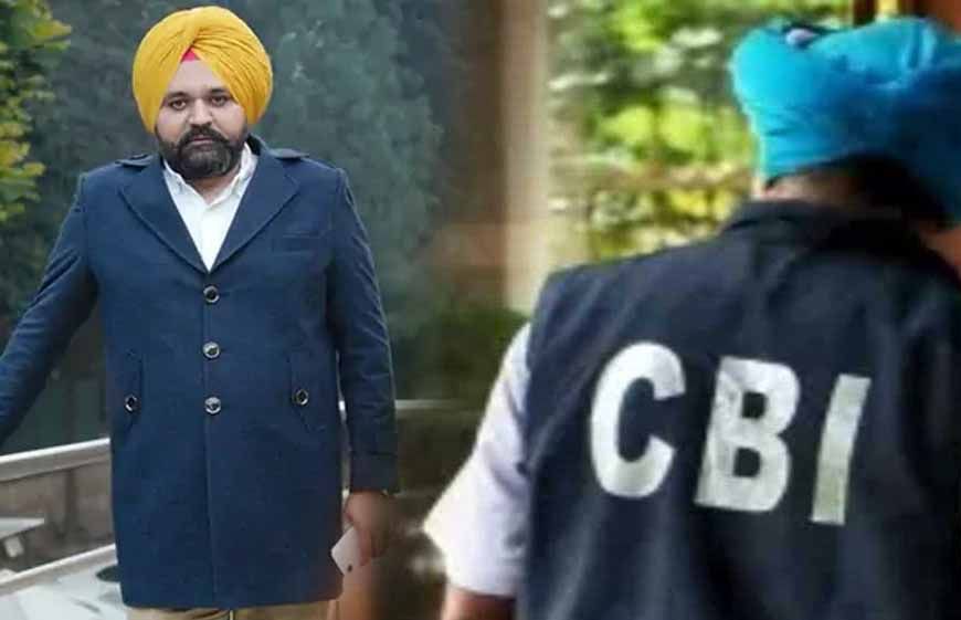 पंजाब CM कैंप ऑफिस में 6 घंटे CBI रेड, 8 ठिकानों पर जांच; लैपटॉप-मोबाइल जब्त