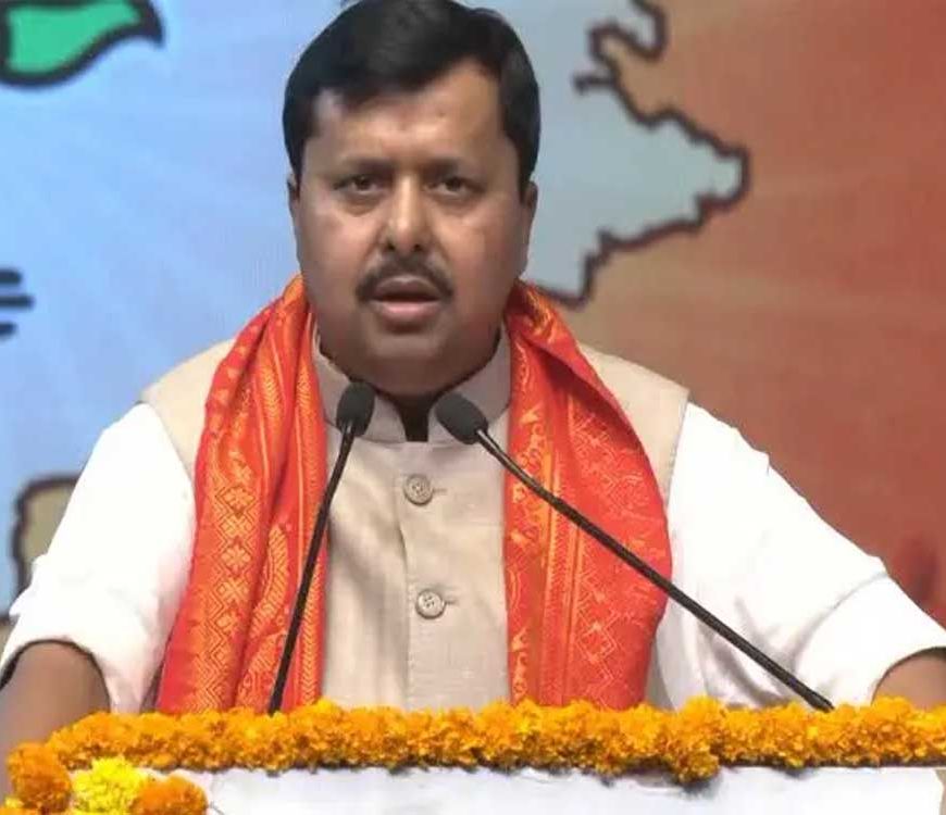 कांग्रेस के शहजादे विरासत से आए, मोदी जनादेश से प्रधानमंत्री बने: नितिन नवीन