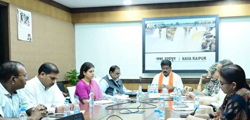 नक्सल प्रकरणों की वापसी के लिए प्रक्रिया में तेजी लाएं, 15 दिनों में जिला स्तरीय समितियों की बैठक करें - उप मुख्यमंत्री  विजय शर्मा