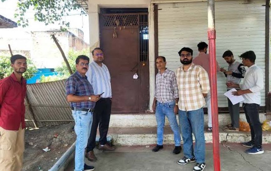 हेल्थ टीम का औचक निरीक्षण, तीन क्लिनिक और पैथोलॉजी संचालकों को नोटिस जारी