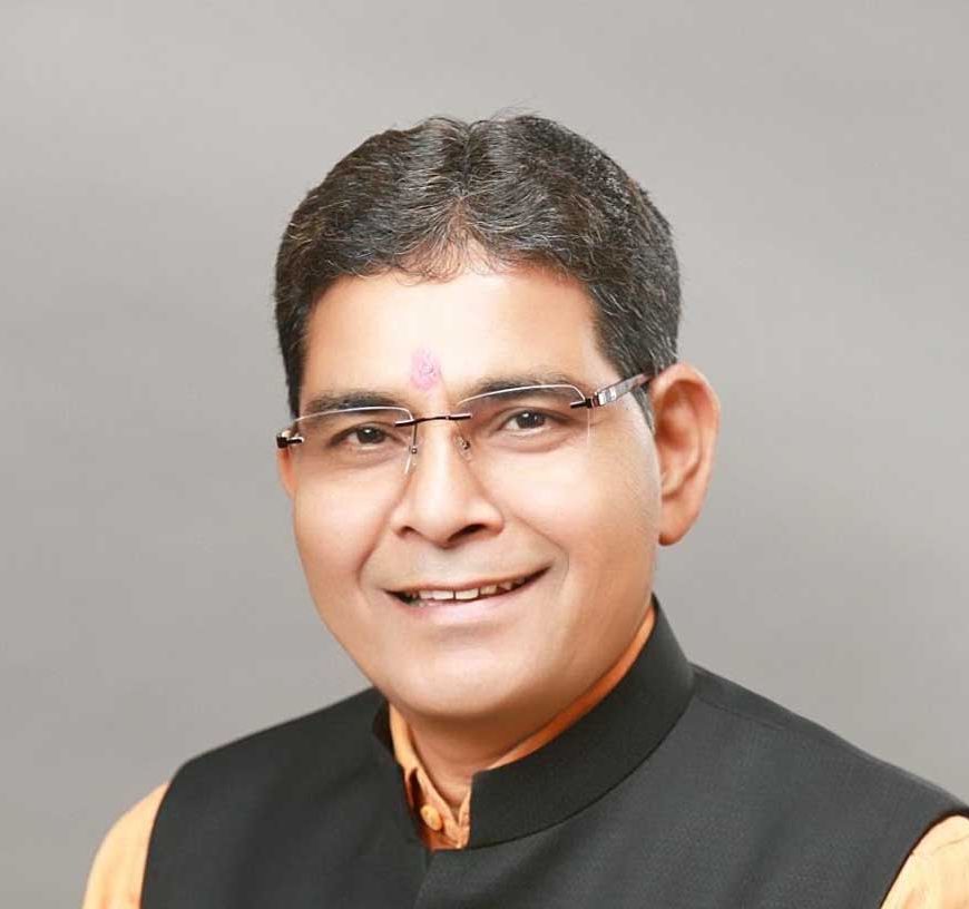 सरकार प्रदेश के प्रत्येक नगर और गांव के सर्वांगीण विकास के लिए प्रतिबद्ध - मंत्री  टंक राम वर्मा
