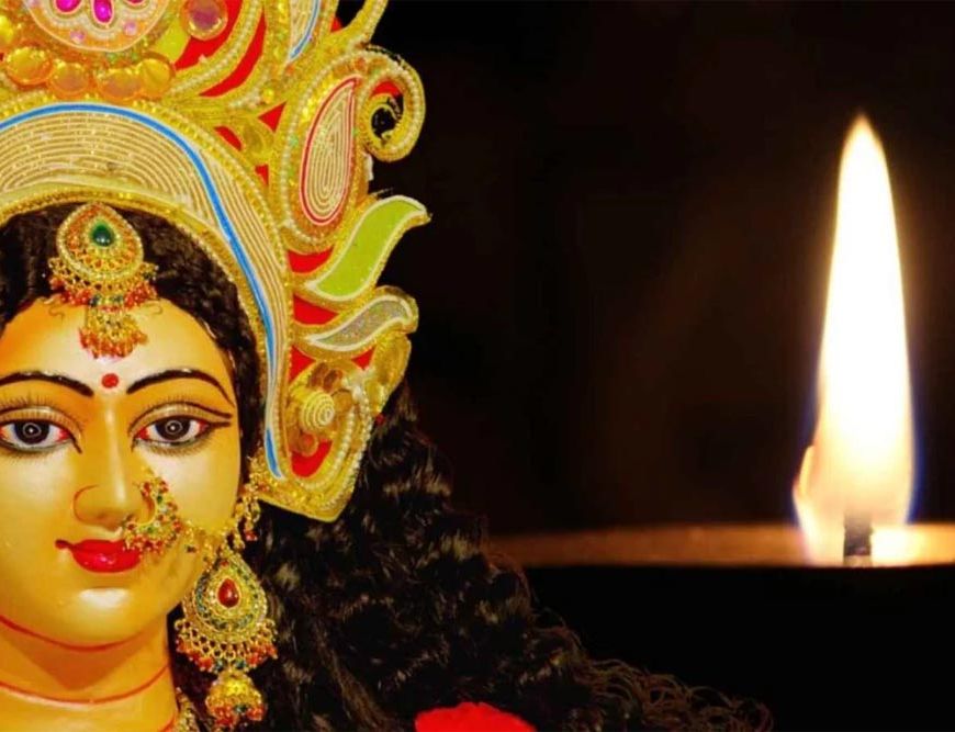 शारदीय नवरात्रि में अखंड ज्योति जलाने से पहले जान लें सही दिशा और जरूरी नियम