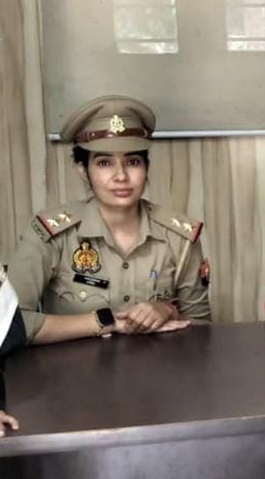 मुरादाबाद की बेटियों की ढाल बनीं एसआई समीक्षा ठाकुर, शोहदों पर कसा शिकंजा