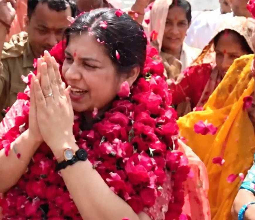 नवरात्रि में अगले कदम का ऐलान करेंगी पूर्व IAS दिव्या