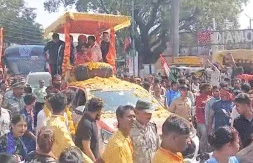 धीरेंद्र शास्त्री बोले- देश में जातिवाद नहीं, राष्ट्रवाद चाहिए; रथयात्रा में 7 वचनों की शपथ