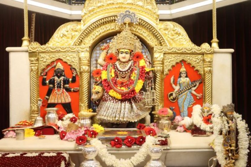 माँ ब्रह्मचारिणी की आराधना में उमड़े श्रद्धालु