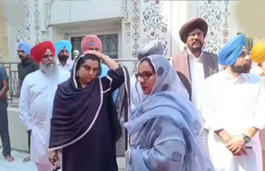 गुरुद्वारा बंगला साहिब में जूते पहनकर घुसने का मामला, AAP नेताओं ने सौंपा ज्ञापन