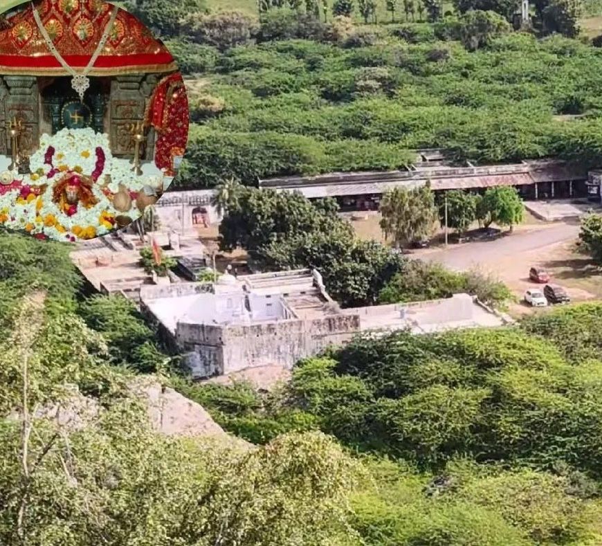 राजस्थान का अनोखा शक्तिपीठ, जहां मां अंबा की मूर्ति नहीं बल्कि नाभिकमल रूपी चक्र की होती है पूजा