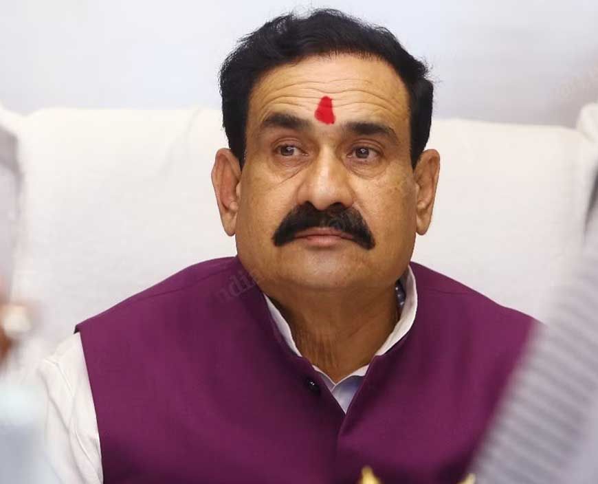 ग्वालियर में लिफ्ट में फंसे पूर्व गृहमंत्री नरोत्तम मिश्रा, 15 मिनट तक अटके