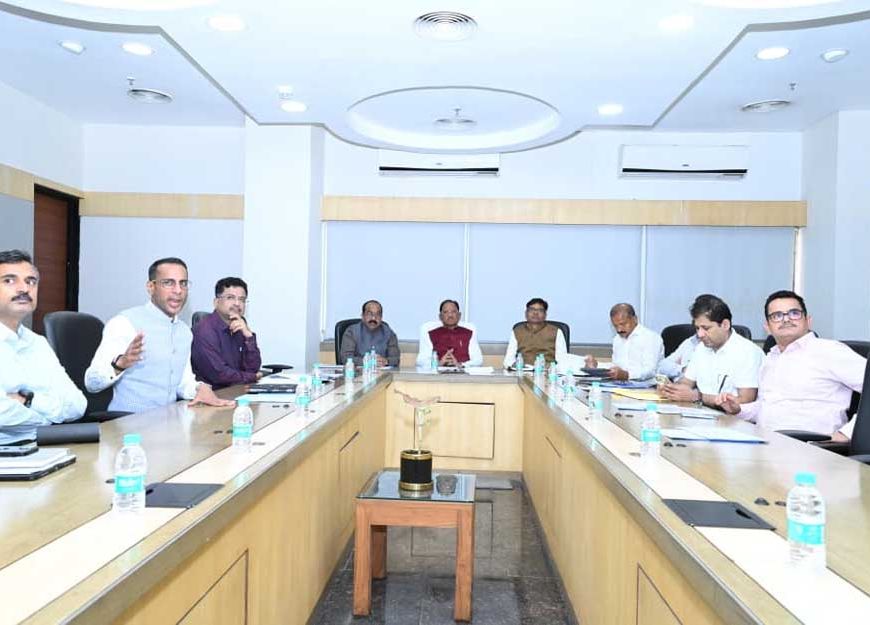 भविष्य की जरूरतों और आर्थिक विकास की प्राथमिकताओं के अनुरूप हो अधोसंरचना का निर्माण : मुख्यमंत्री  विष्णु देव साय
