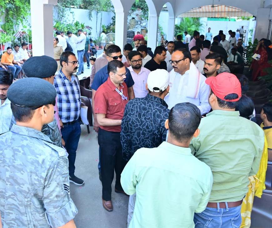 जनता की समस्या दूर करना सर्वोच्च प्राथमिकता: ब्रजेश पाठक