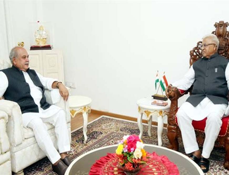 राज्यपाल पटेल से विधानसभा अध्यक्ष तोमर ने की सौजन्य भेंट