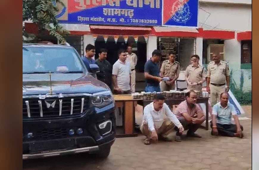 बिना नंबर की स्कॉर्पियो से मिले ₹1.29 करोड़ कैश, स्पेशल बॉक्स में छिपाई थी रकम