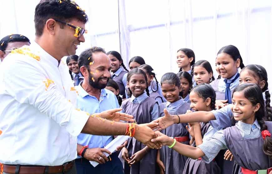 रायगढ़ के रामभांठा में 75 लाख रुपये की लागत से बनेगा नया हाई स्कूल भवन, वित्त मंत्री ओ.पी. चौधरी ने किया भूमिपूजन