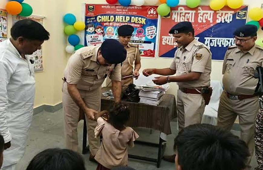 बिलासपुर में आधा दर्जन थानेदारों को एसएसपी ने किया सम्मानित, बेहतर काम के लिए मिला पुरस्कार