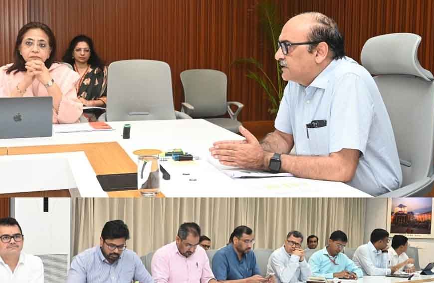 नियद-नेल्ला-नार और बस्तर मुन्ने 2.0 की समीक्षा, 45 योजनाओं का मिल रहा सीधा लाभ