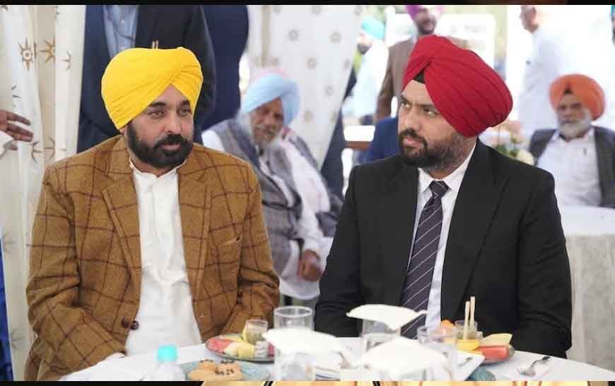 दिल्ली एयरपोर्ट पर अमरदीप ग्रेवाल हिरासत में, ED कर रही मामले की जांच