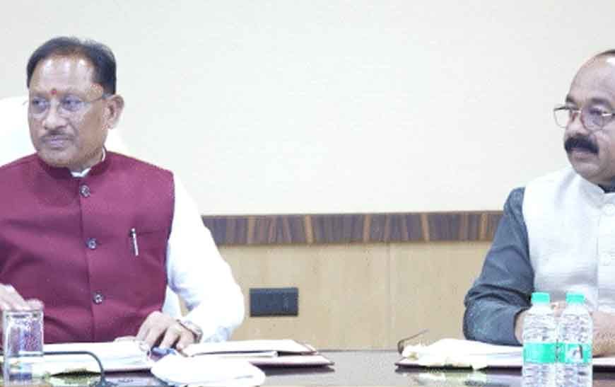 छत्तीसगढ़ में मंत्रिमंडल विस्तार की अटकलें तेज, स्मृति ईरानी के दौरे के बाद लग सकती है मुहर