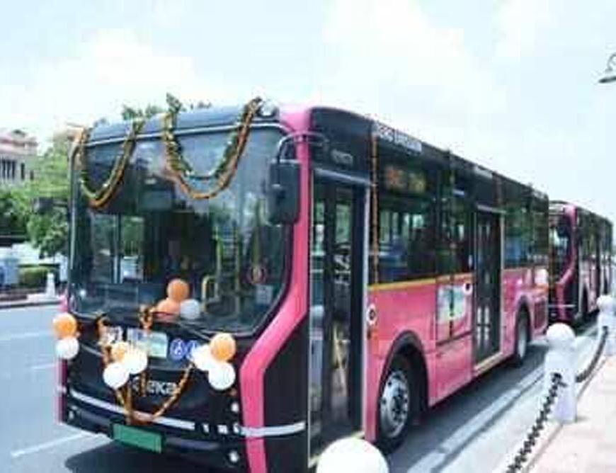 जयपुर में 40 नई इलेक्ट्रिक बसों का संचालन दिवाली बाद, चार्जिंग स्टेशन और ड्राइवर ट्रेनिंग बनी बाधा