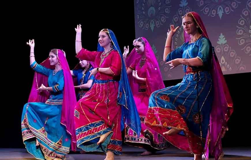 अयोध्या का वैभव सात समन्दर पार, रूसी बोले- दोनों देशों को जोड़ रही राम की लीला