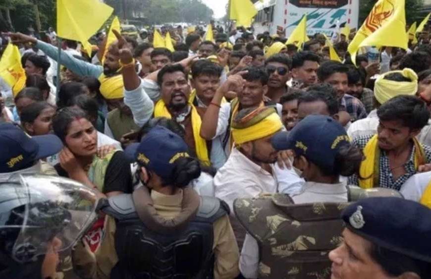 जयस प्रदर्शन के दौरान प्रधान आरक्षक को मारा थप्पड़, टीटीनगर में हंगामे के बाद मामला गरमाया