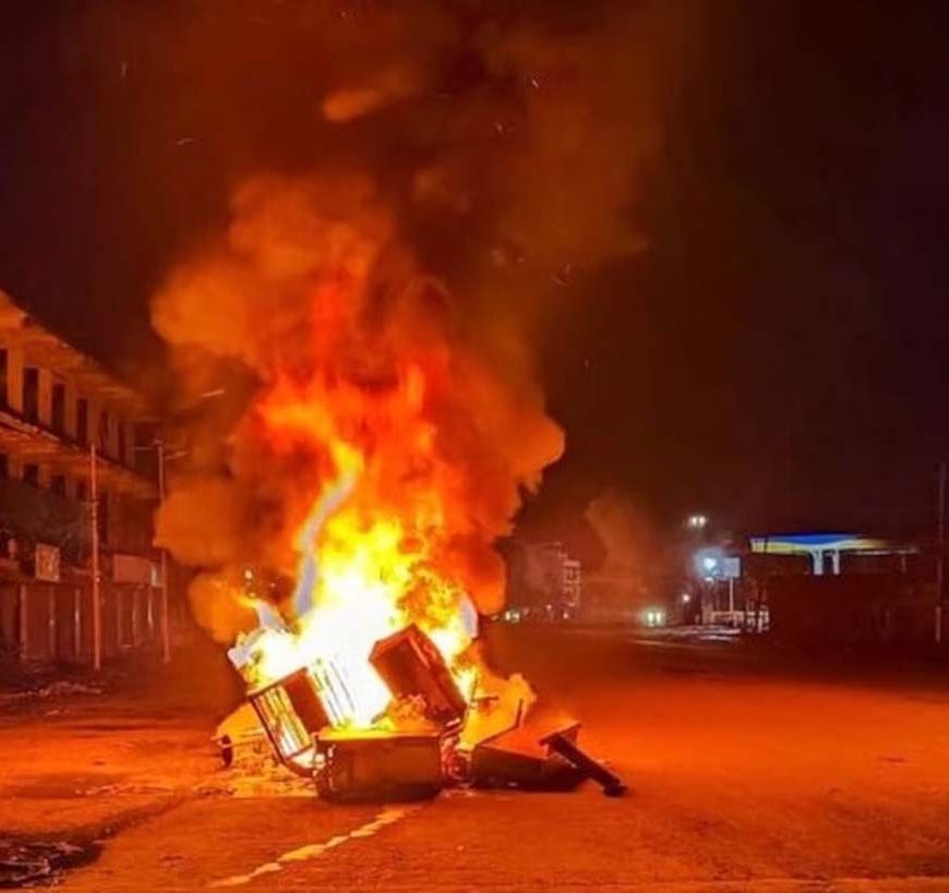 मणिपुर में फिर भड़की हिंसा, सात की मौत; धमाके में 3 CRPF जवान घायल