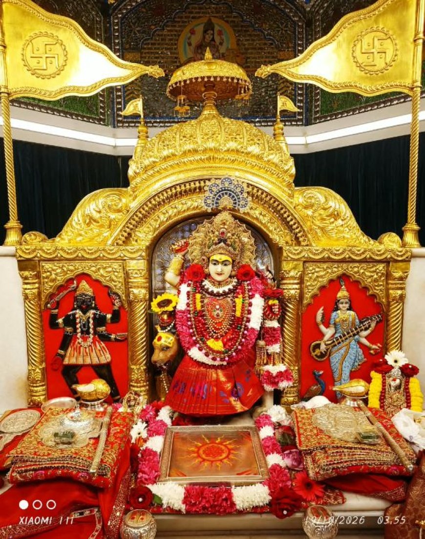 झंडेवाला देवी मंदिर में महागौरी की पूजा के लिए उमड़ा श्रद्धालुओं का सैलाब, कन्या पूजन के साथ गूंजे माता के जयकारे