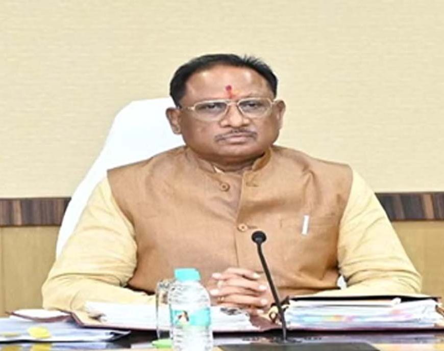 बारिश में सड़क पर नाव चलने की नौबत, CM साय ने सीवरेज सिस्टम सुधारने पर दिया जोर