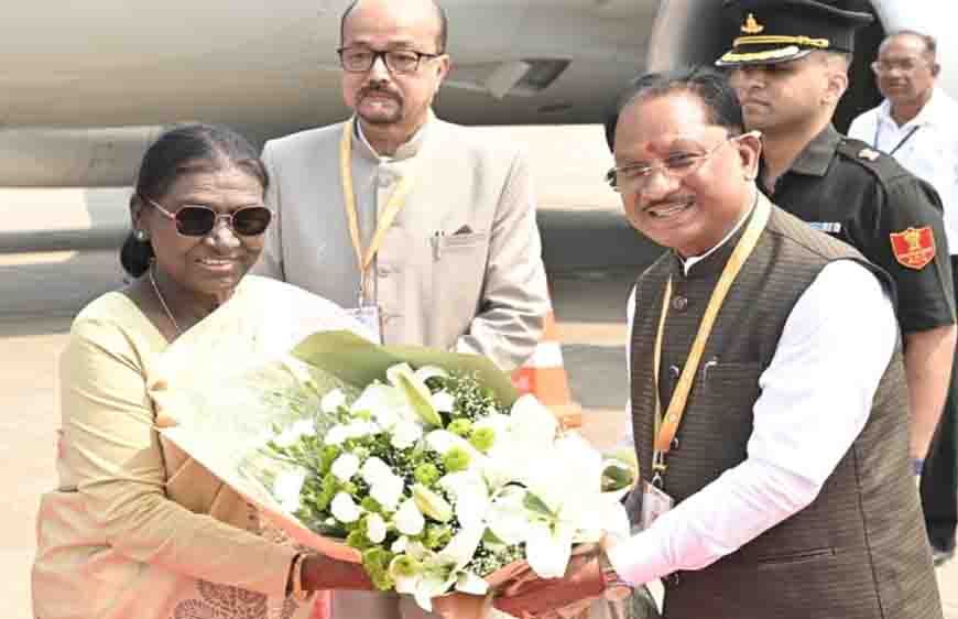 राष्ट्रपति श्रीमती द्रौपदी मुर्मु का छत्तीसगढ़ की पावन धरा पर आत्मीय स्वागत