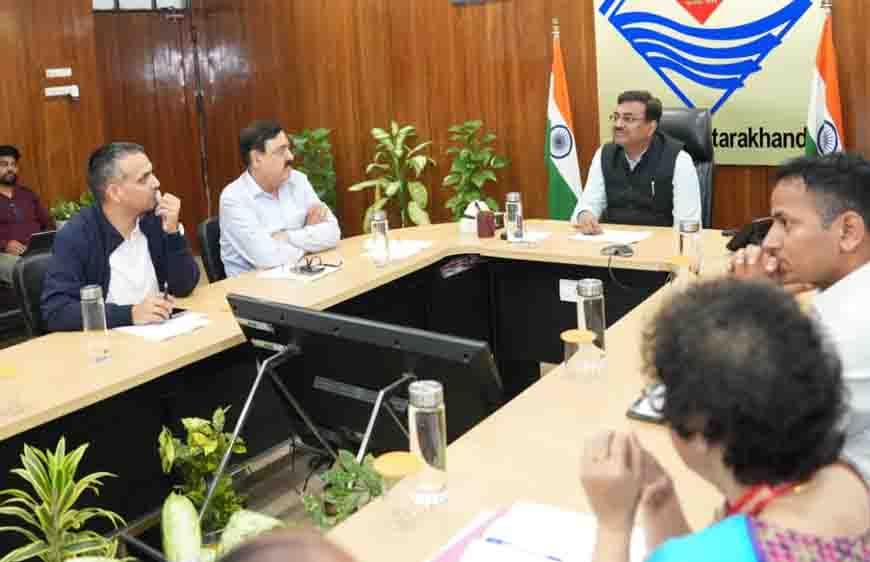 108 एम्बुलेंस को लेकर मुख्य सचिव का बड़ा निर्देश, पुरानी और बार-बार खराब होने वाली गाड़ियां तत्काल बदलें