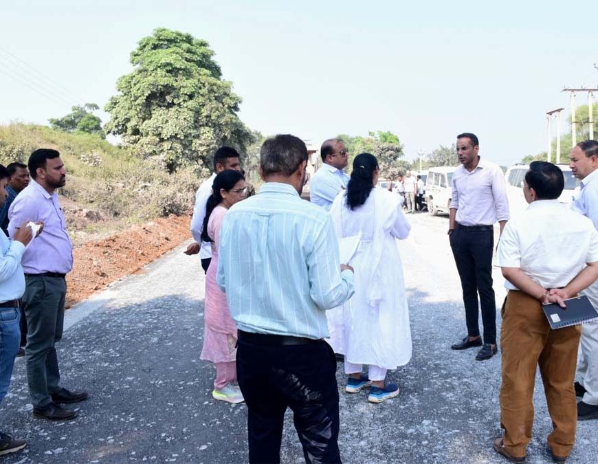 पीडब्ल्यूडी सचिव का निरीक्षण, निर्माण गुणवत्ता में लापरवाही पर नाराजगी