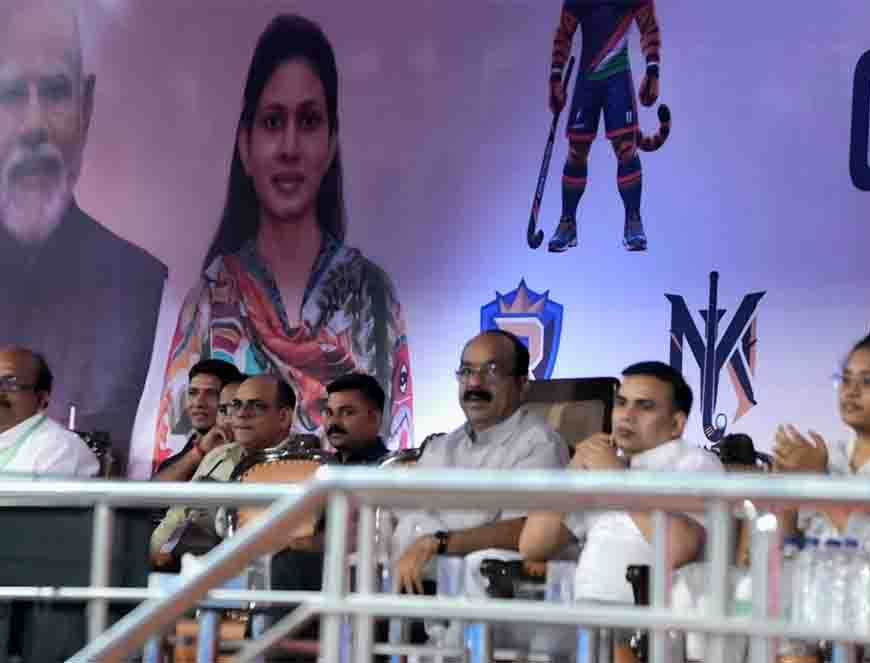 उप मुख्यमंत्री अरुण साव ने की खिलाड़ियों की हौसला अफजाई, मैच देखने पहुंचे हॉकी स्टेडियम